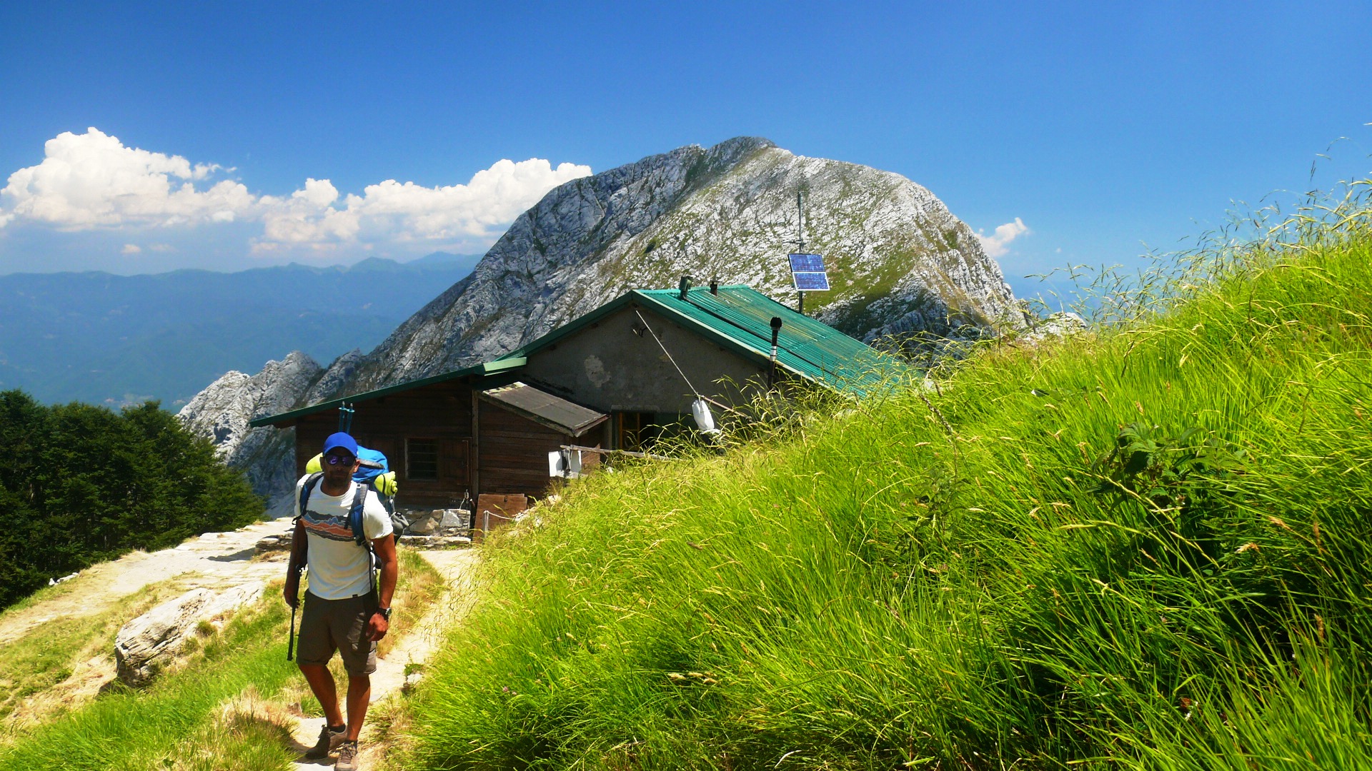 Emozioni Apuane Trekking