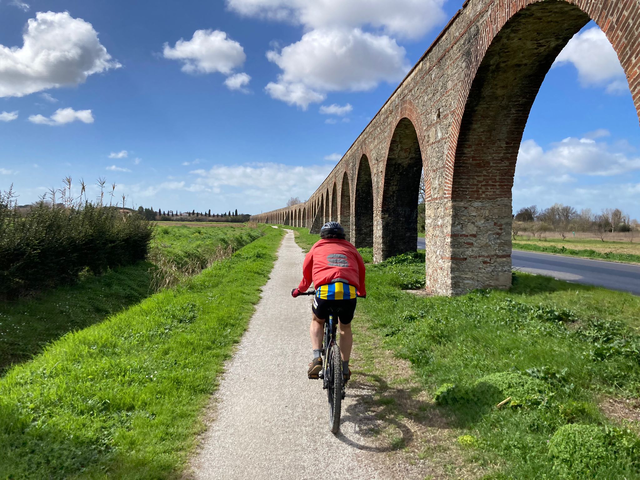 Lucca Pisa Cycling Tour