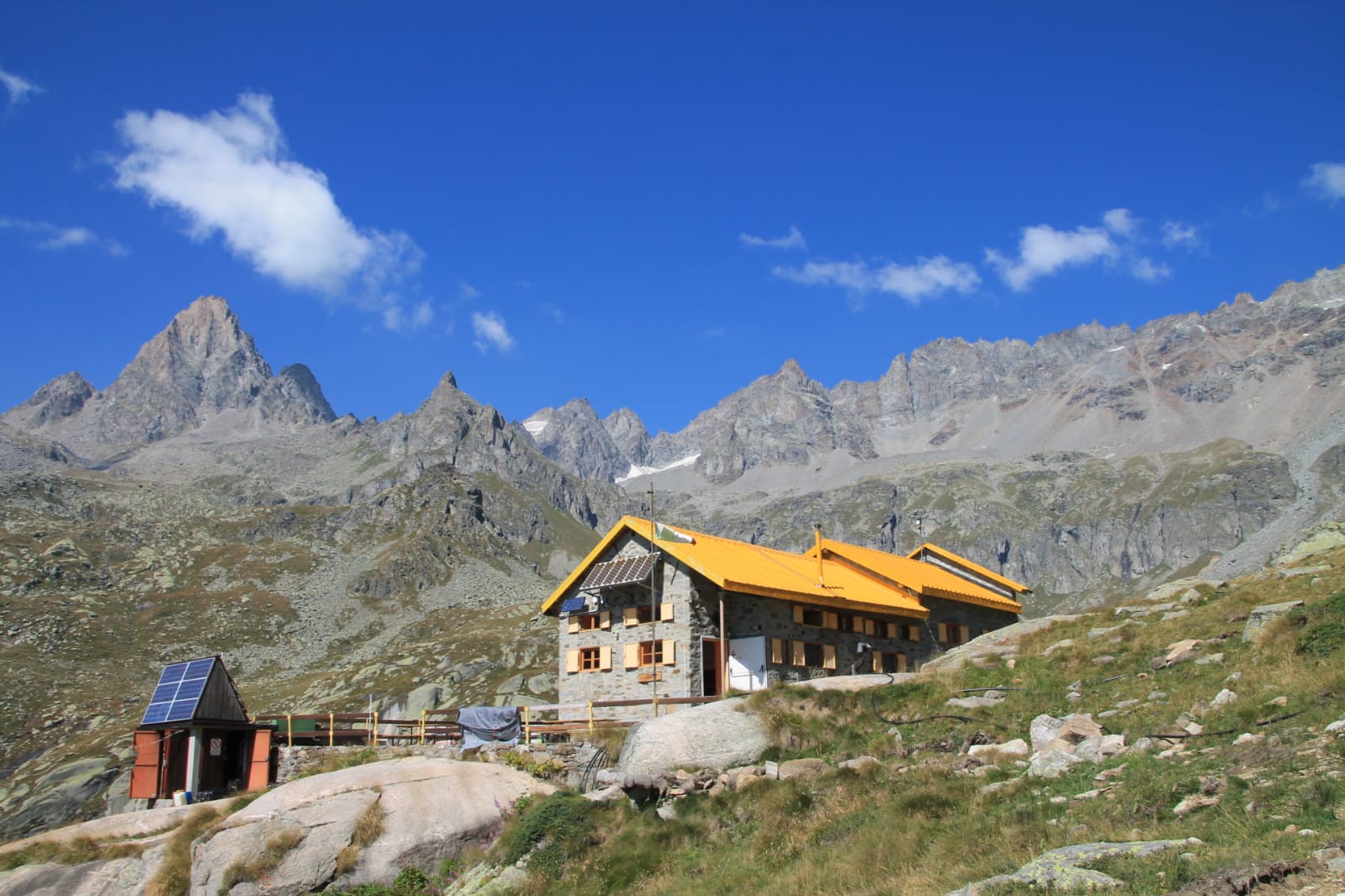 Rifugio Pontese Gran Paradiso